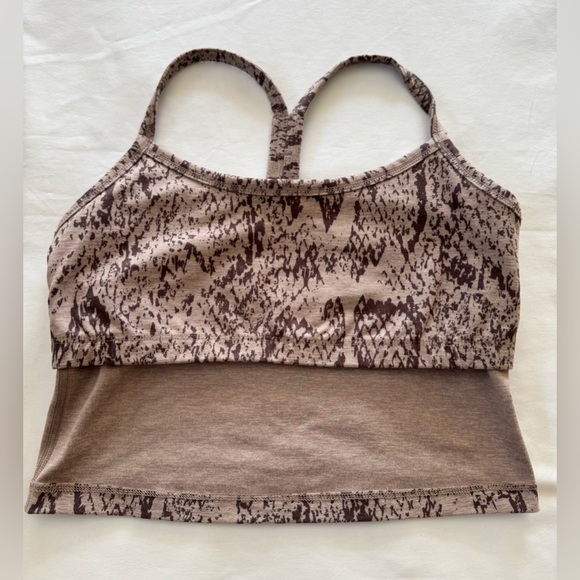 Beyond Yoga Printed Slim Racerback Cropped Tank 
Color- Chai Cobra/Size Small - Picture 4 of 8